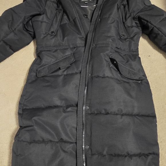 Noize Women's Dark Puffer Coat - Picture 7 of 13